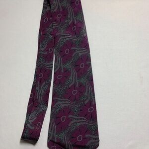 Unbranded 100% Silk Purple Gray Patterned Tie Hand Made in Italy